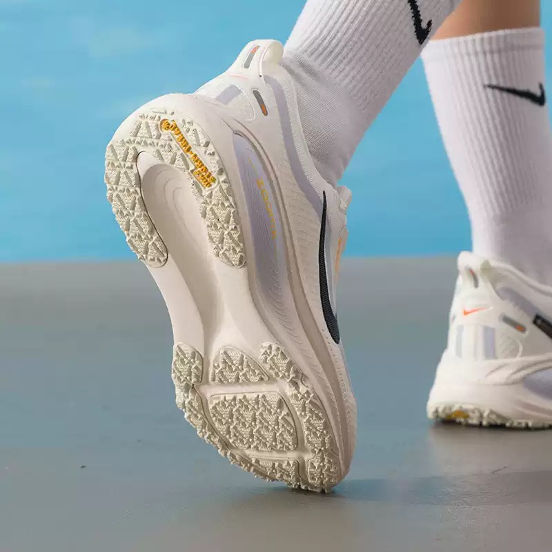 Nike Women's Shoes Original Li - Lightweight Road Running Shoes 评论和价格