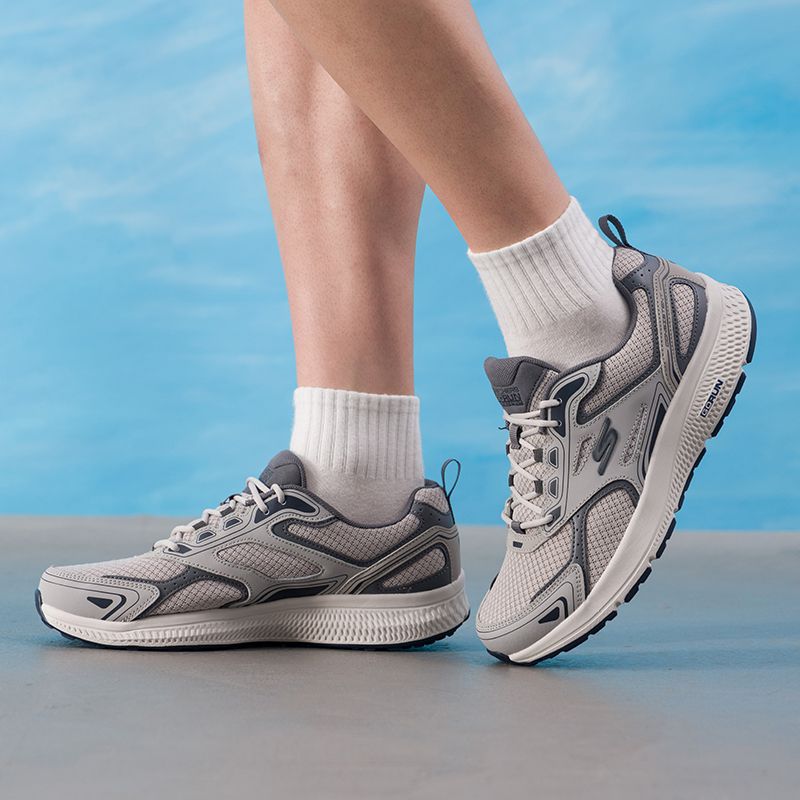 Skechers Men's Shoes Original  - Lightweight Road Running Shoes 评论和价格